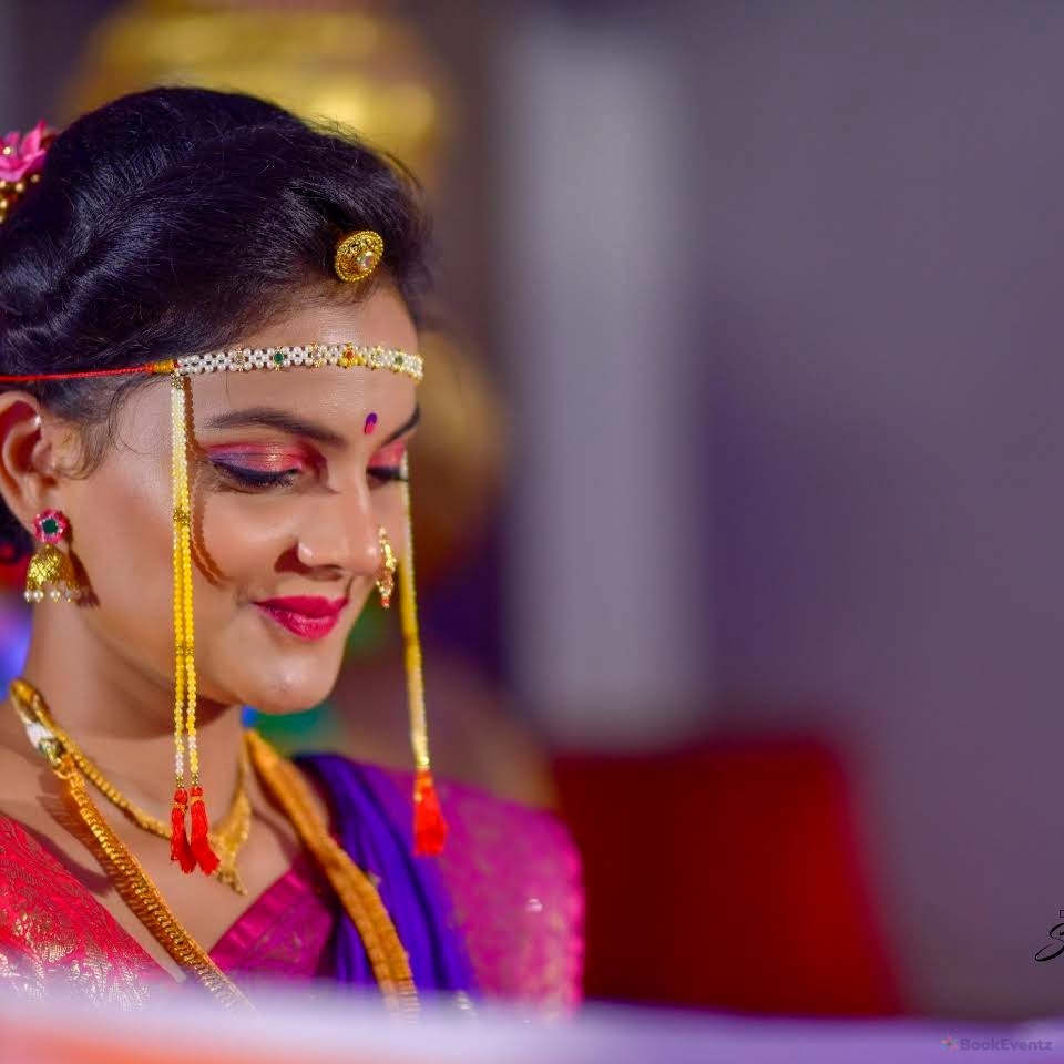 Deepak Narhande  Wedding Photographer, Pune